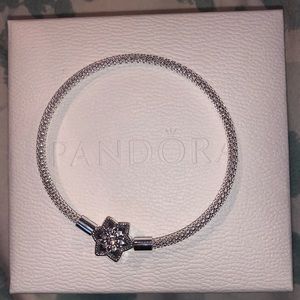 RETIRED LIMITED EDITION Pandora Snowflake Bracelet